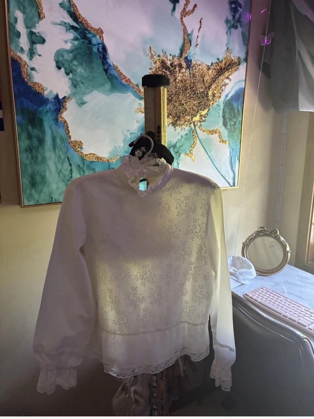 Women’s White Lace High-Neck Long Sleeve
